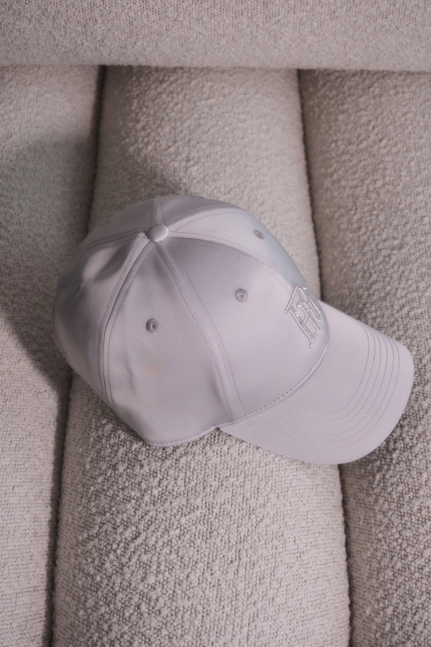 PM logo bijou cap
