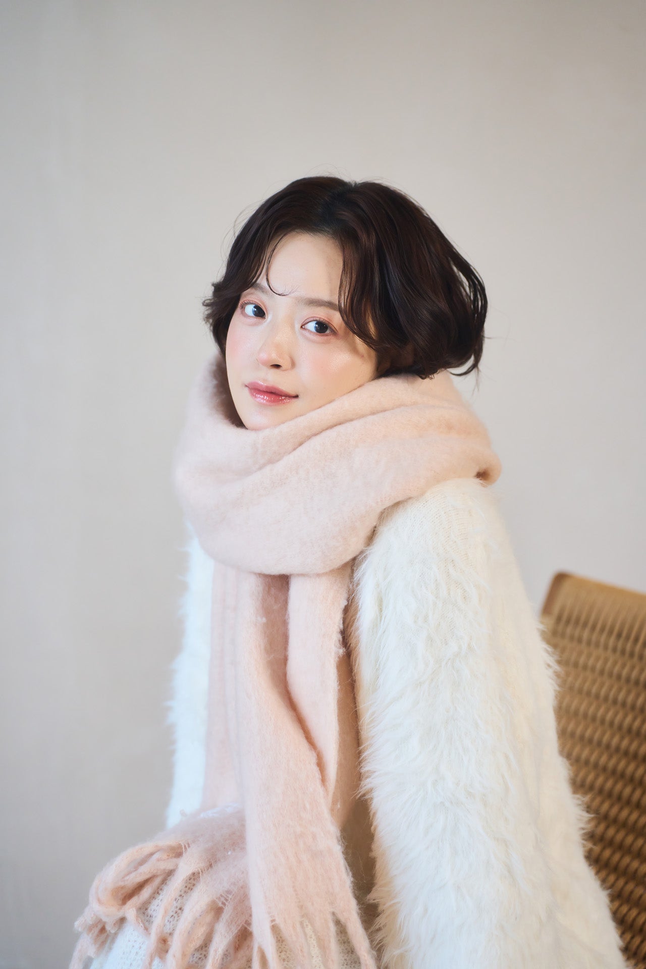 lace tag fluffy muffler