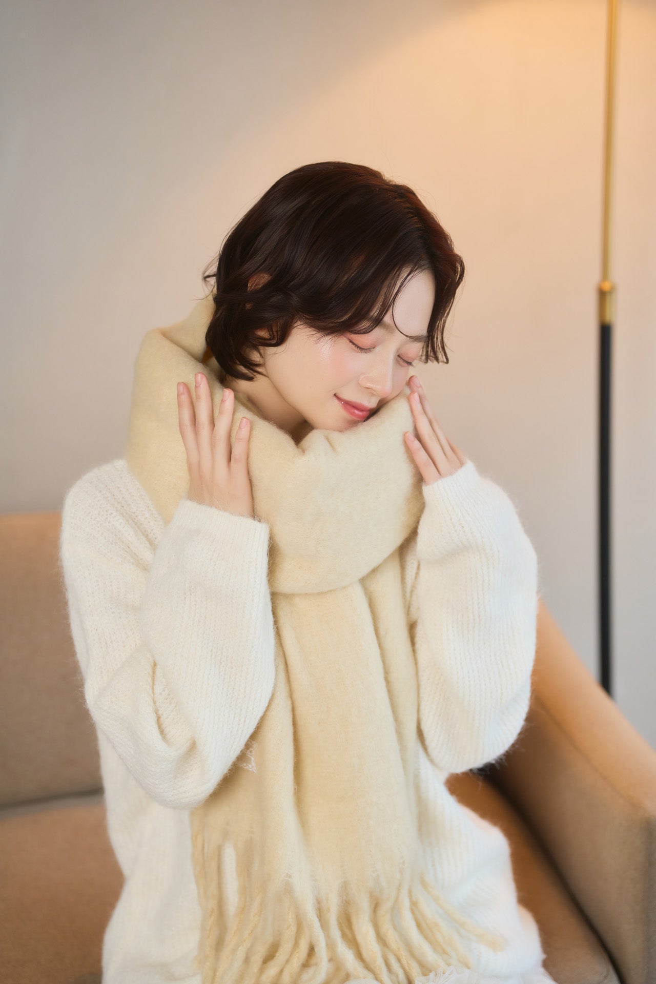 lace tag fluffy muffler