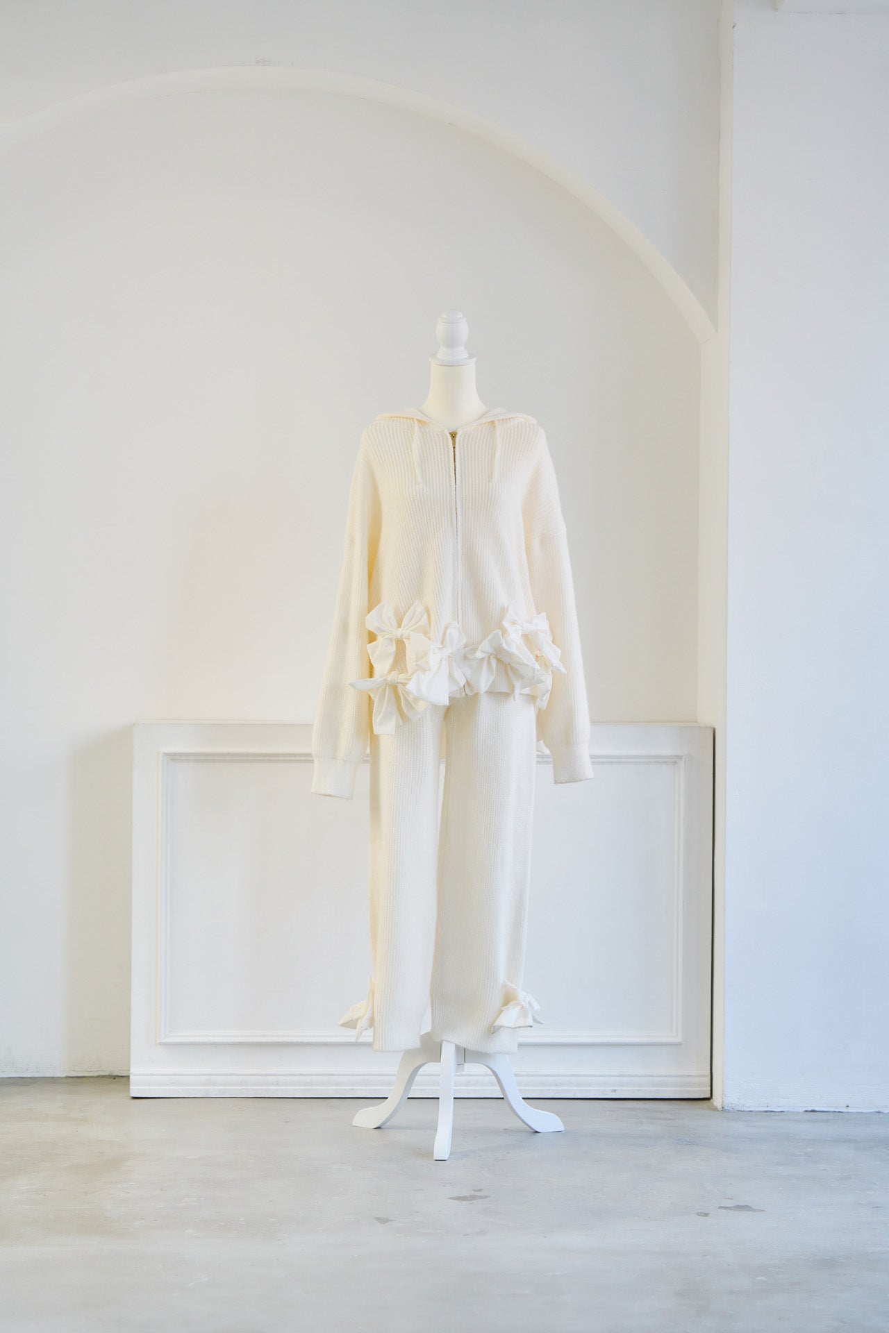 【販売開始日 1月31日】ribbon ribbon flight knit  set-up