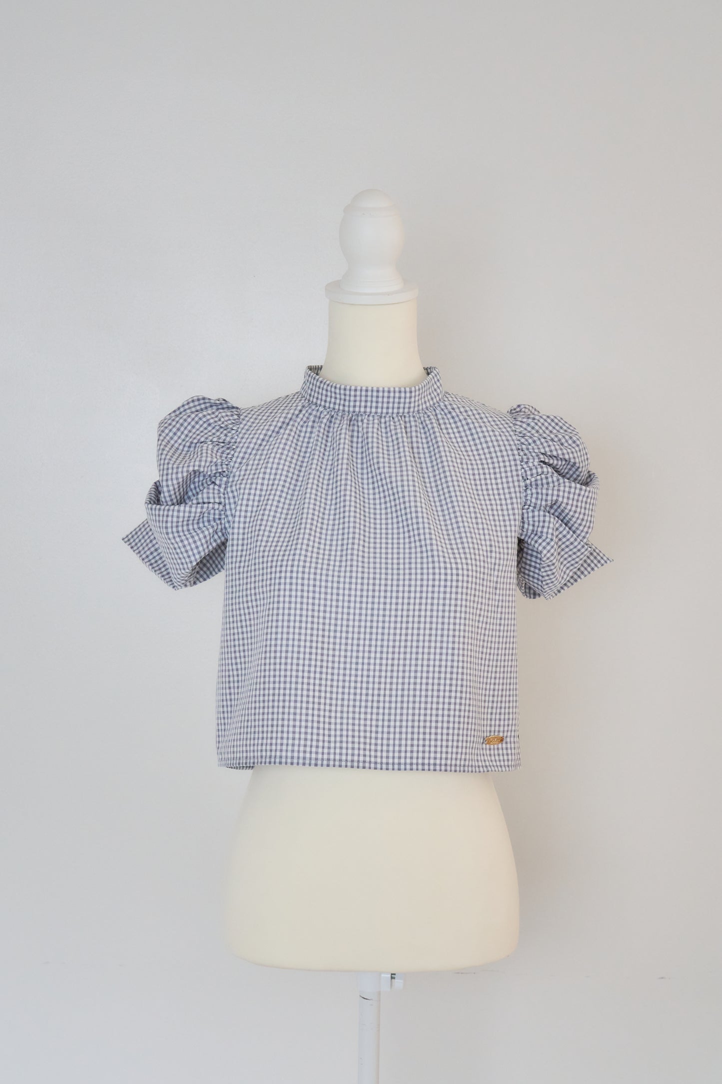 gingham puff sleeve blouse
