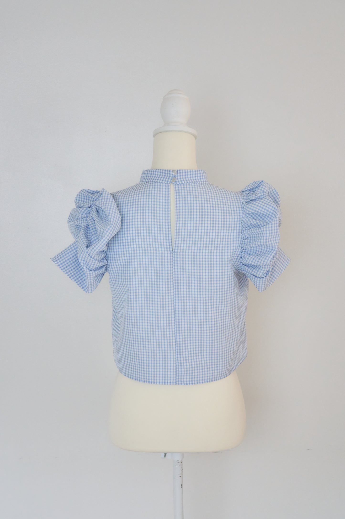 gingham puff sleeve blouse
