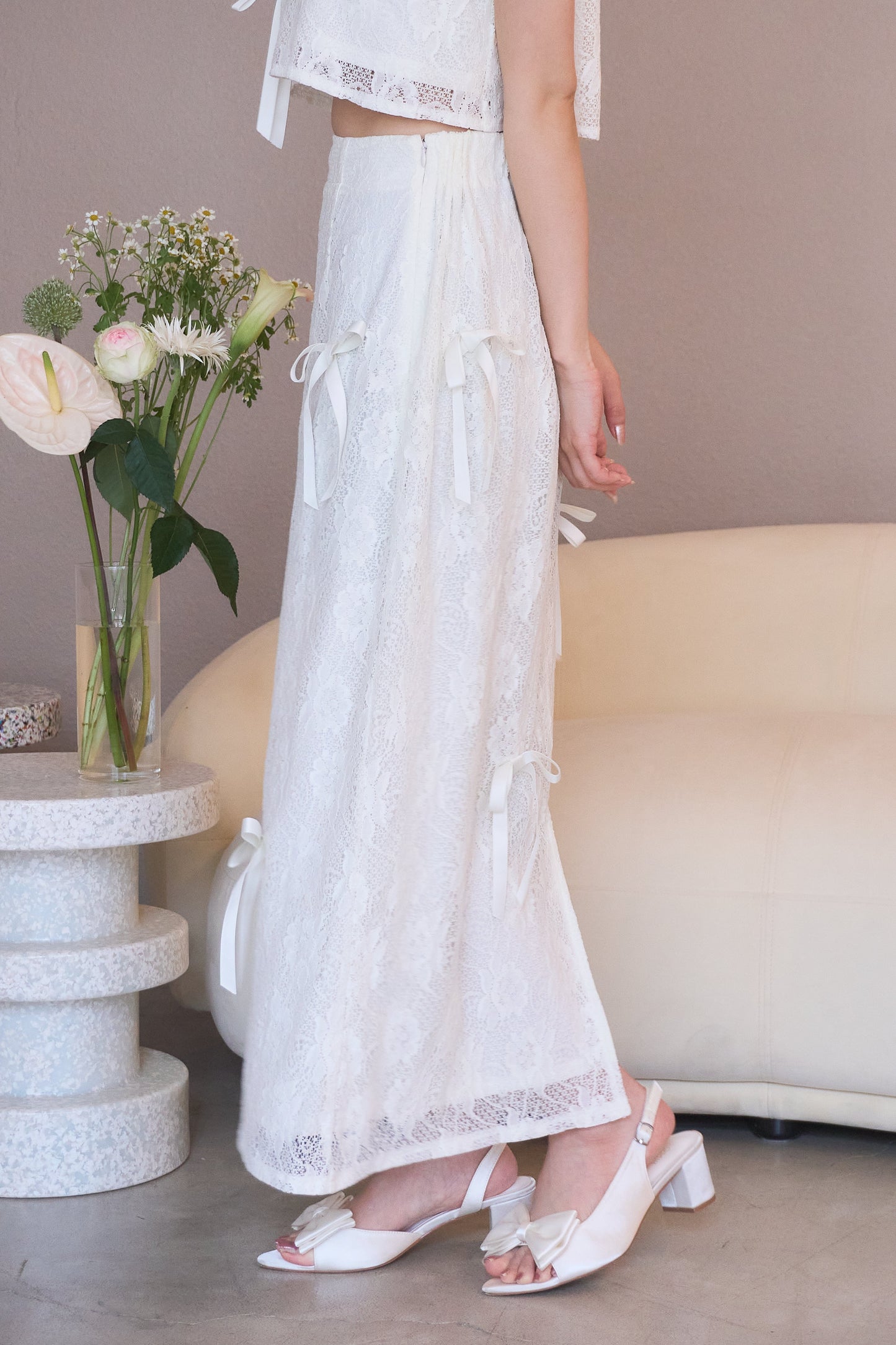 petit ribbon lace set-up