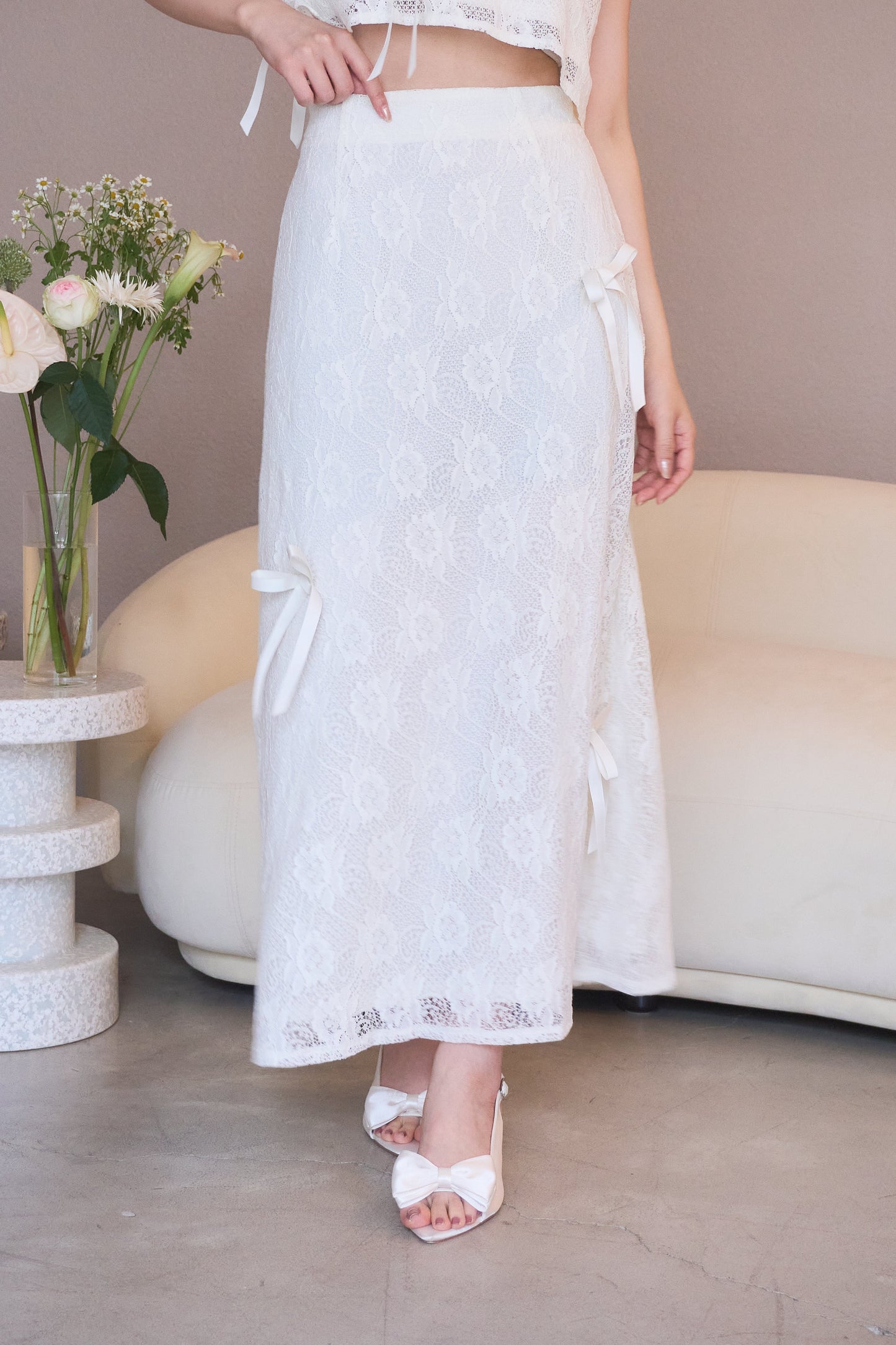 petit ribbon lace set-up
