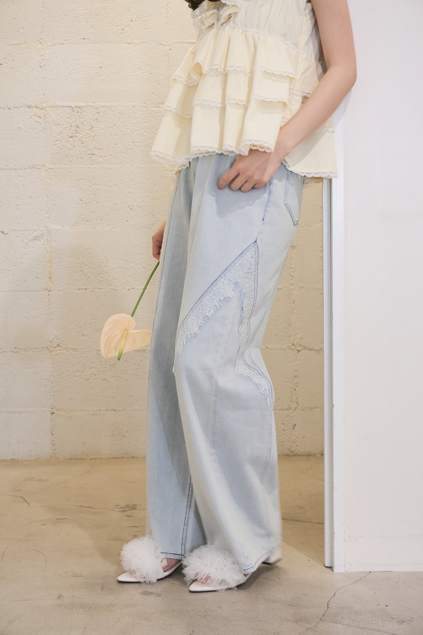 partage lace denim