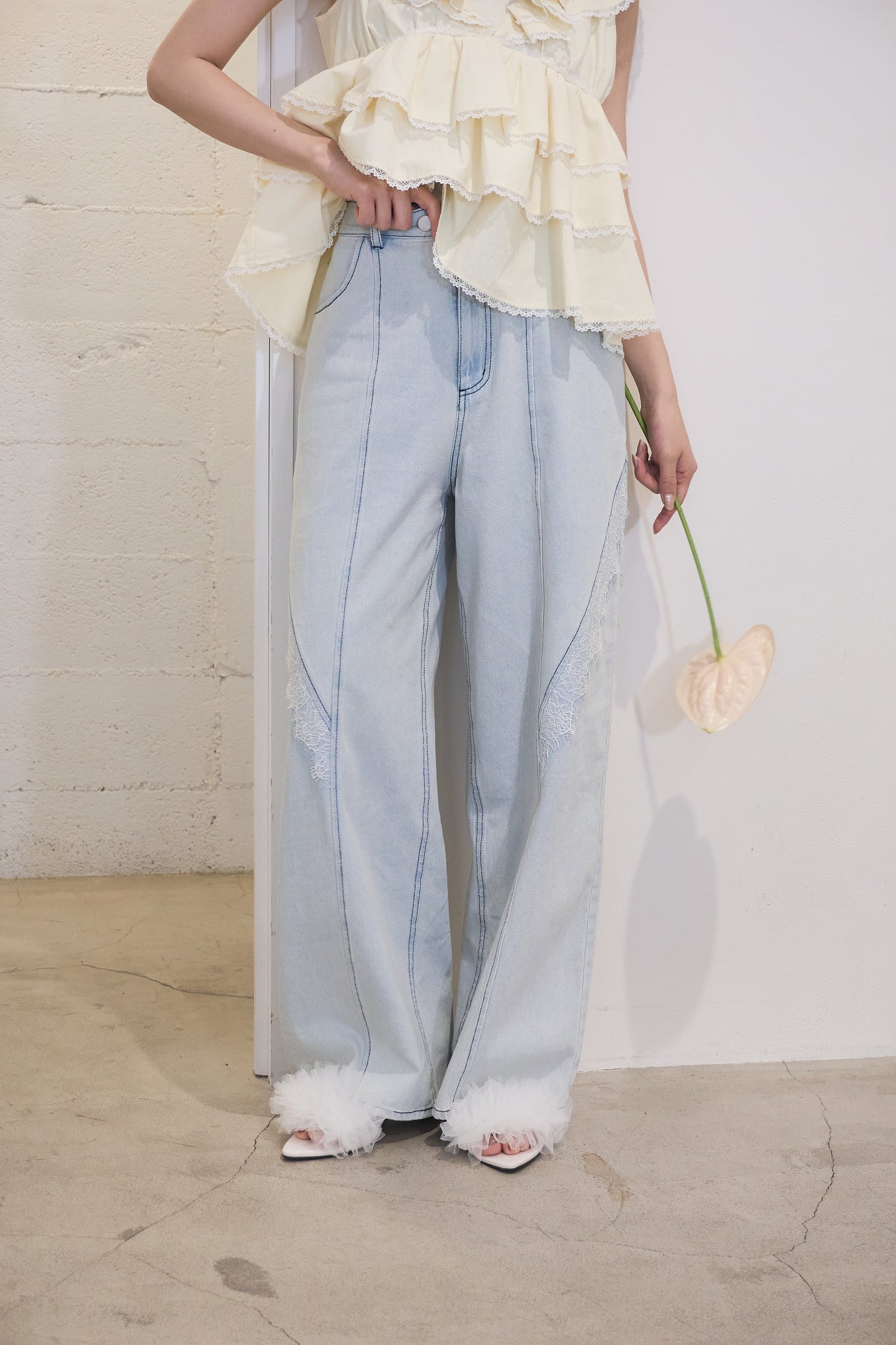 partage lace denim