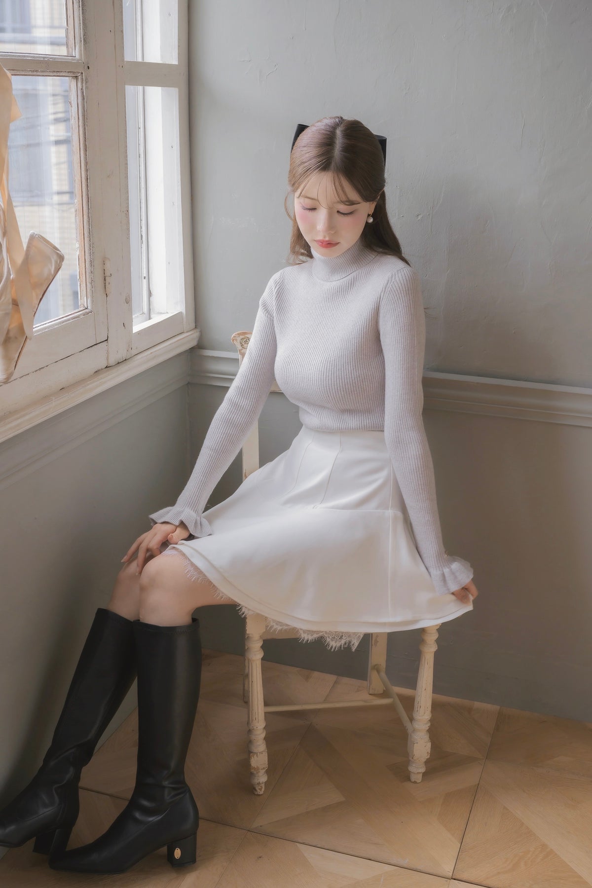 frill high-neck rib knit
