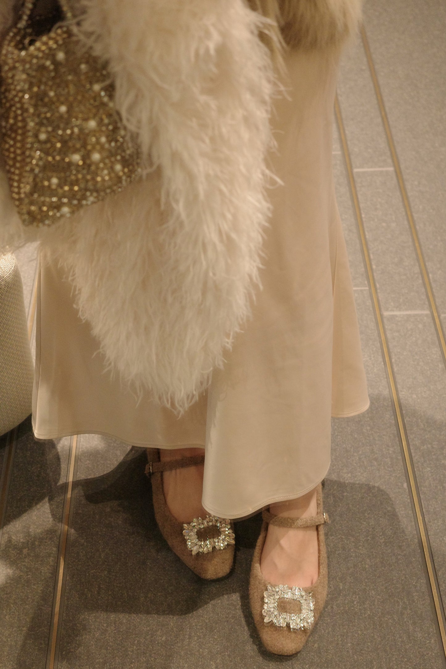 【再販売日 1月31日】bijou fluffy shoes