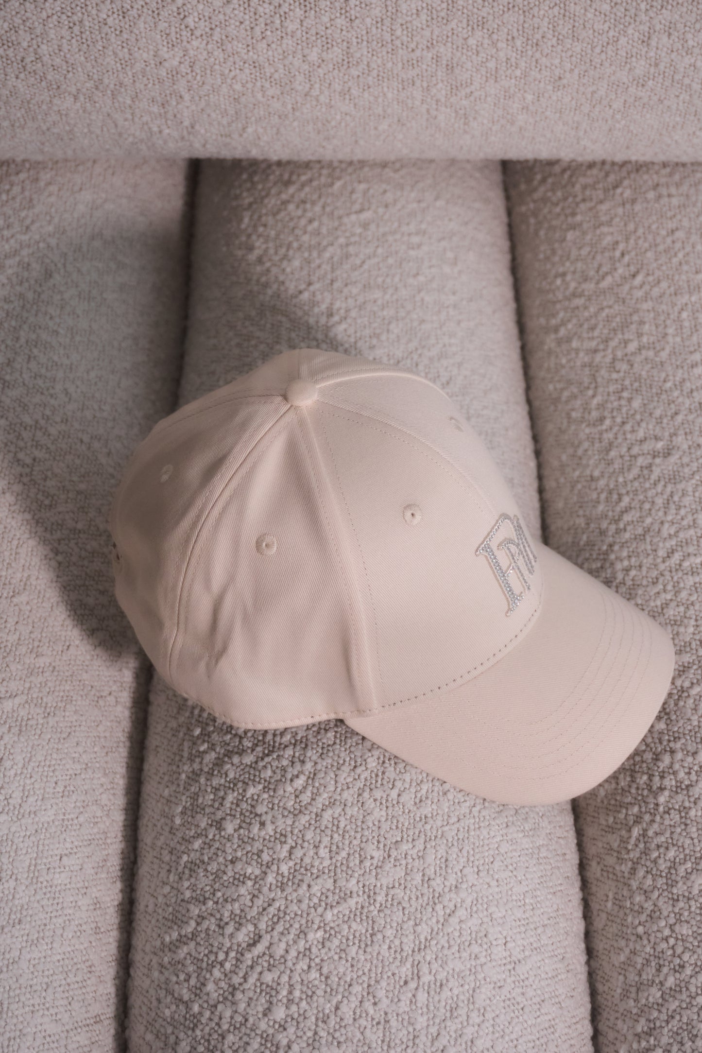 PM logo bijou cap