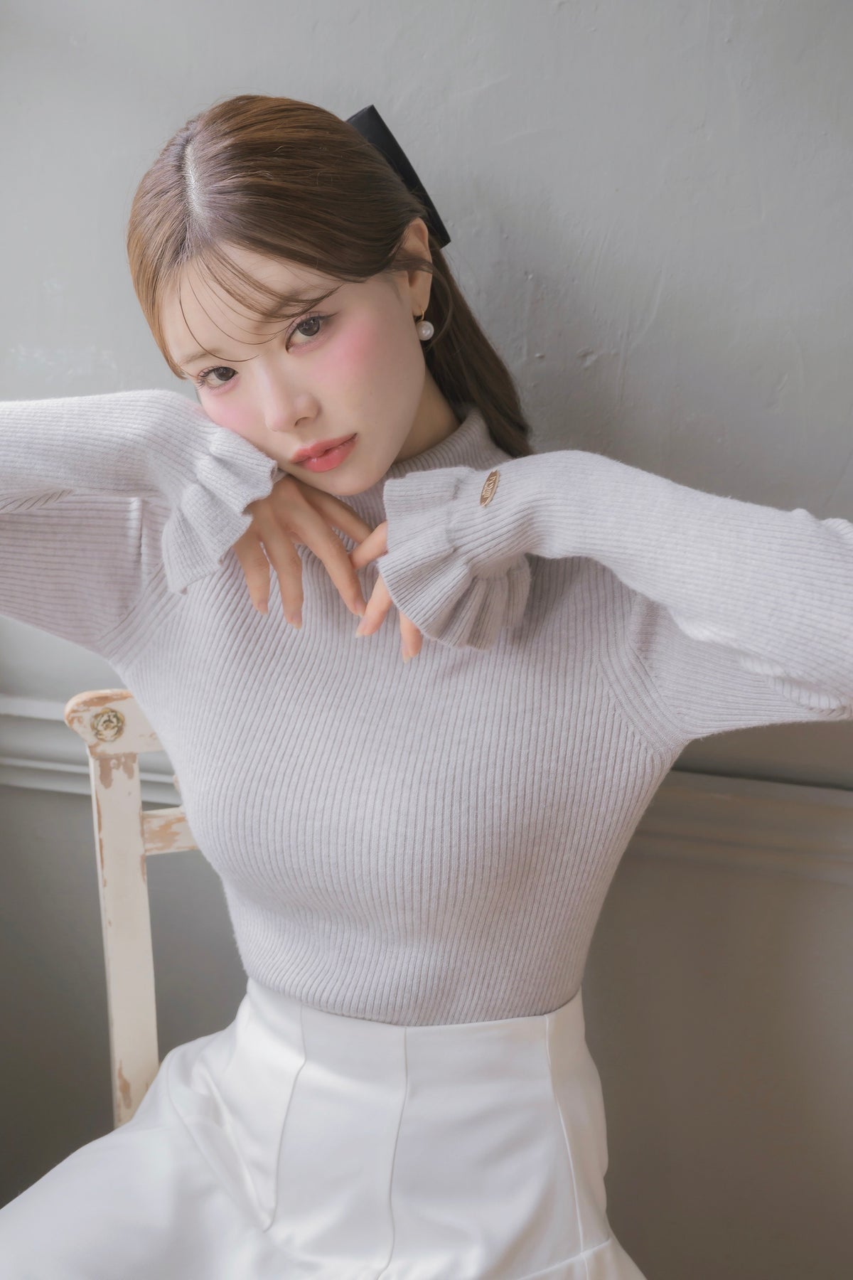 frill high-neck rib knit