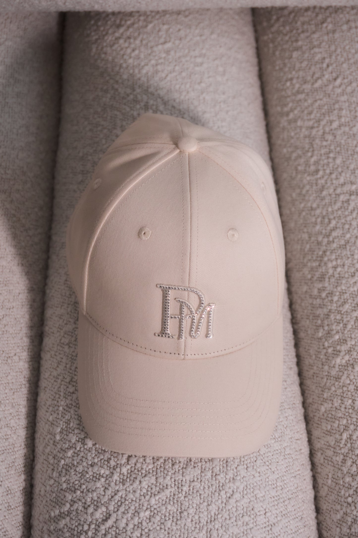 PM logo bijou cap