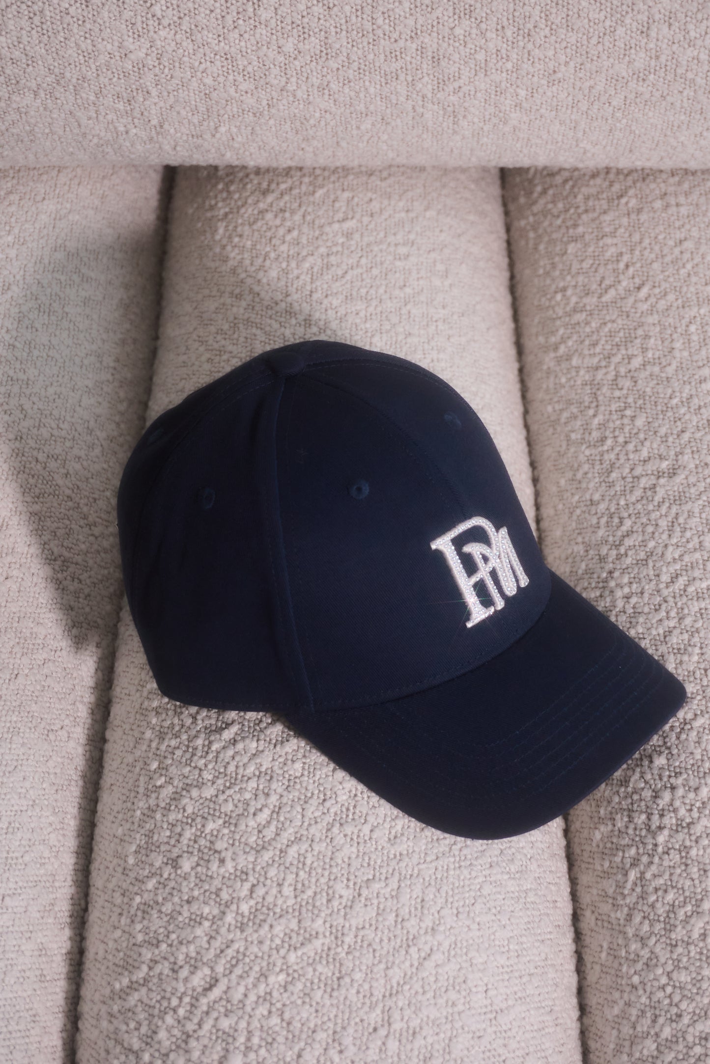 PM logo bijou cap