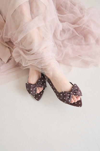 variation ribbon sandal
