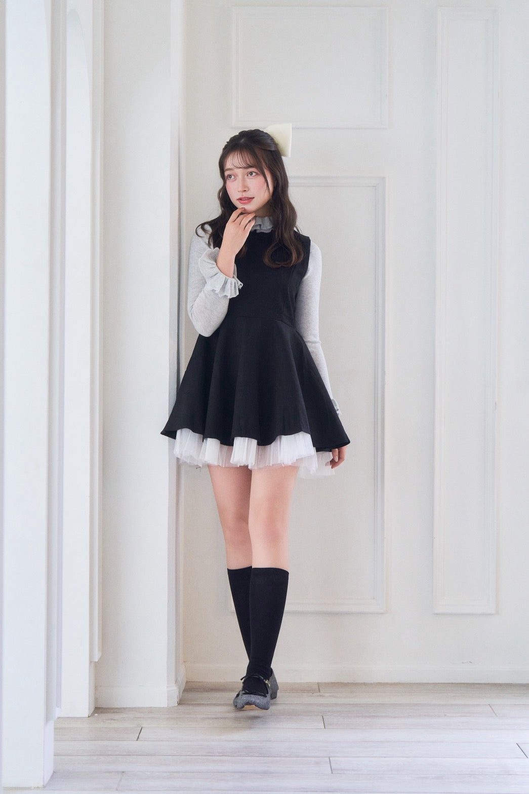 frill neck knit
