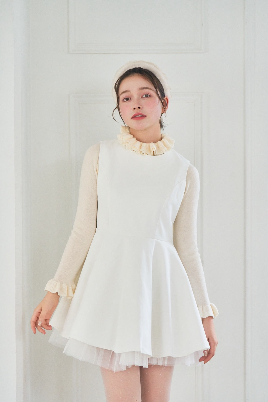 frill neck knit