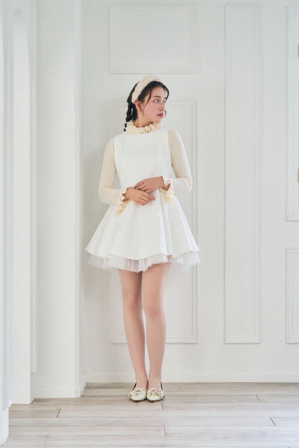 frill neck knit