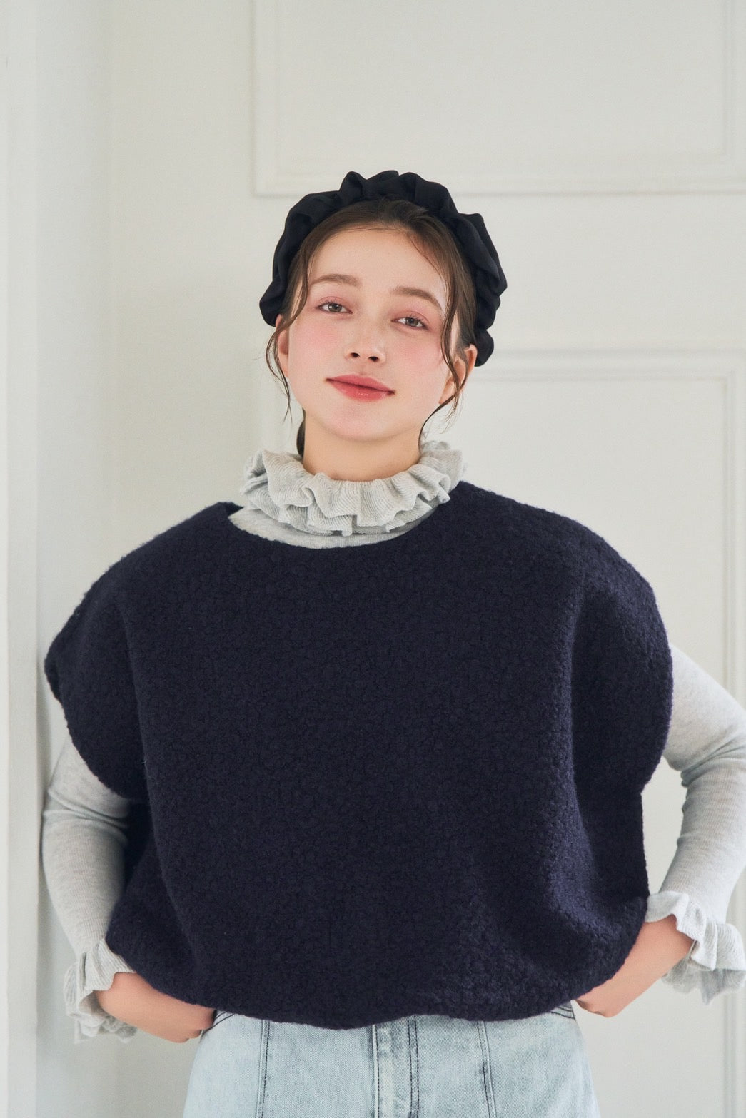 frill neck knit