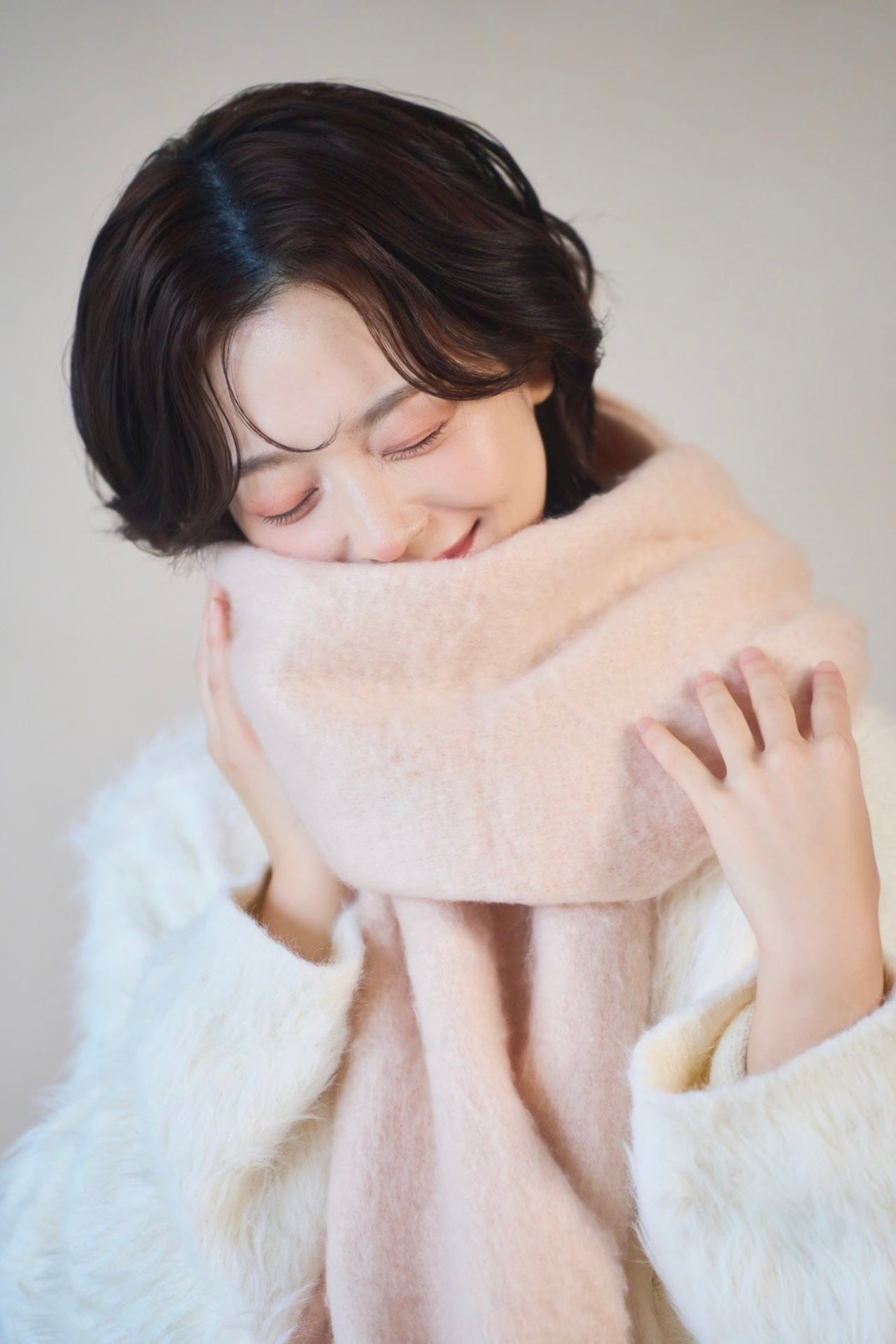 lace tag fluffy muffler