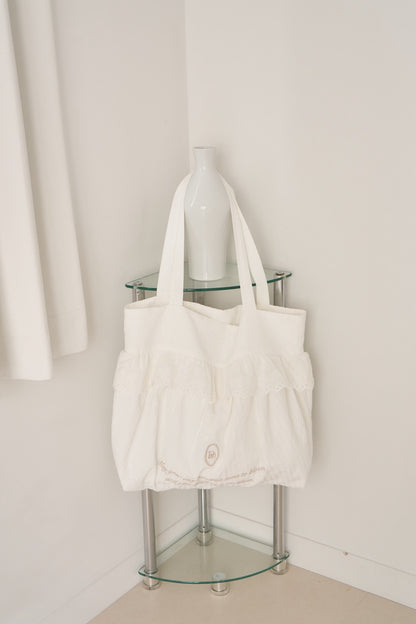 frill tote bag