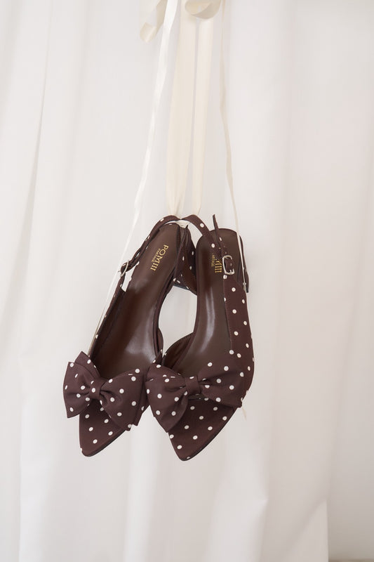 variation ribbon sandal