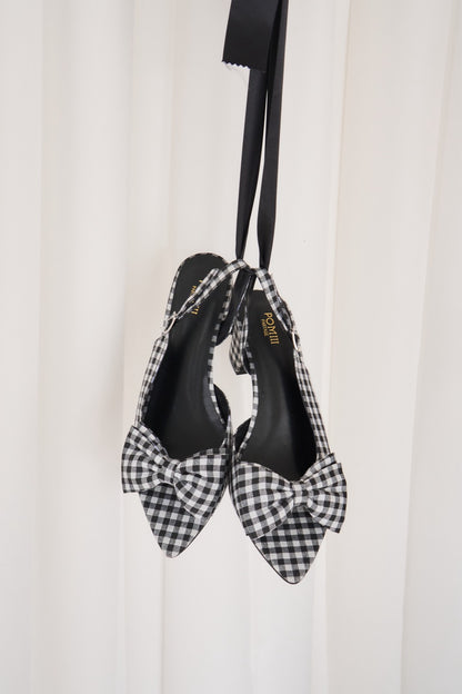 variation ribbon sandal