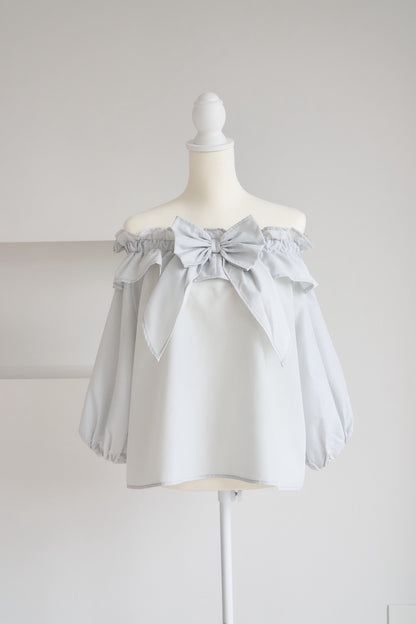 frill collar ribbon blouse