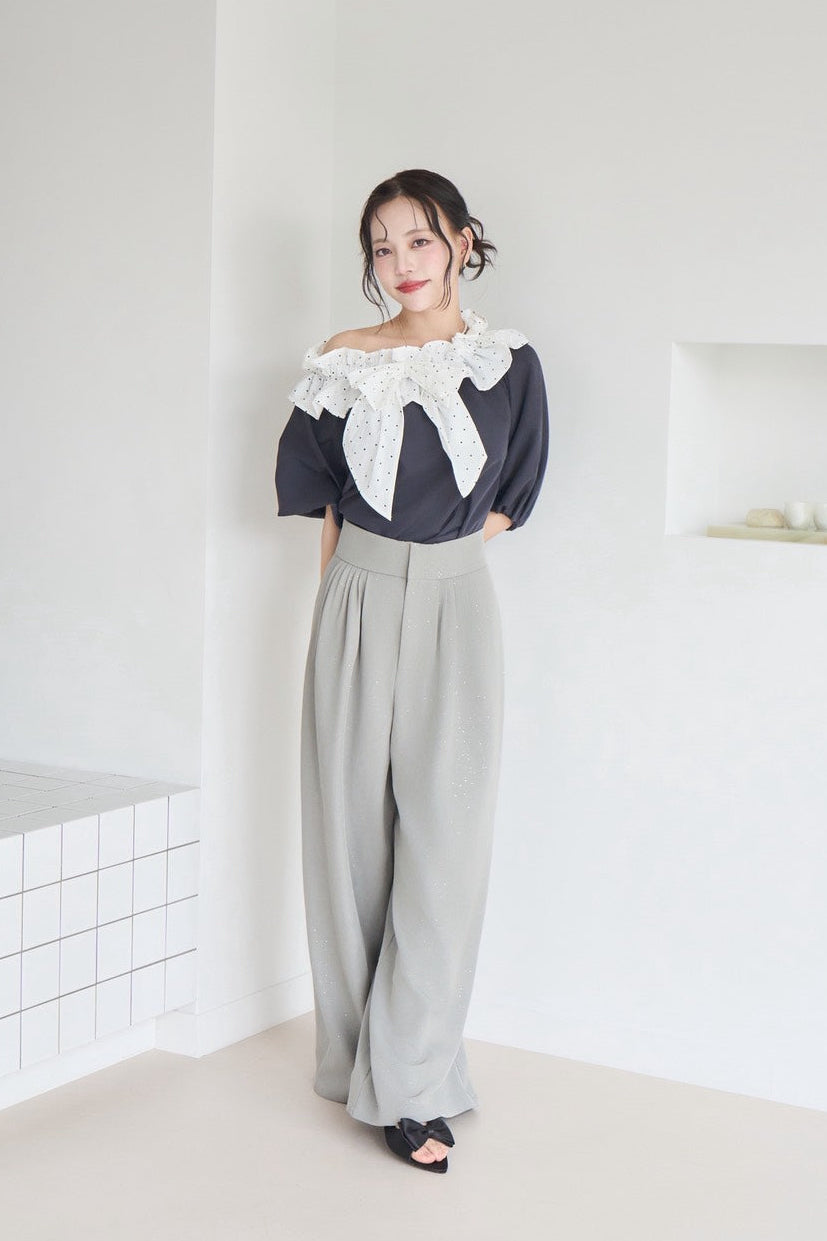 frill collar ribbon blouse
