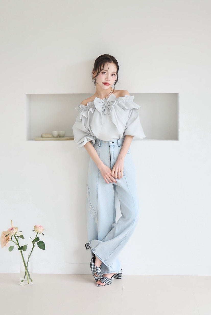 frill collar ribbon blouse