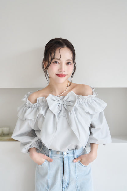 frill collar ribbon blouse