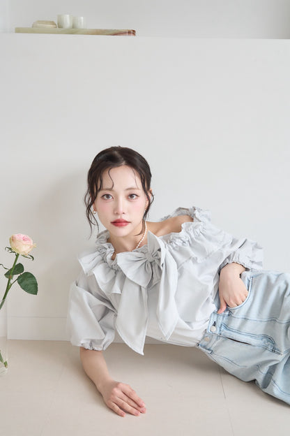 frill collar ribbon blouse